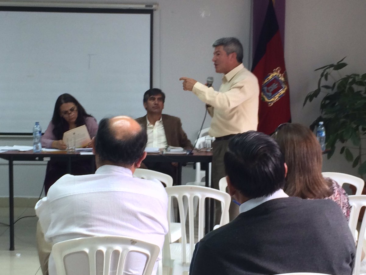 SusanaCastanedV's tweet photo. 13 parroquias de Tumbaco y Los Chillos rechazan arbitraria alza de pasajes en parroquias rurales. https://t.co/vqgkmFoKPk