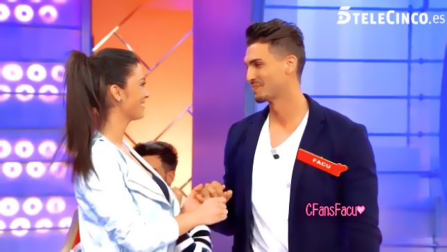 "Es aquella primera mirada la que enamora más que cualquier palabra o regalo" <a href="/facuhernandez91/">Francisco Hernandez</a> <a href="/ruthbasauri/">RUTH BASAURI</a>