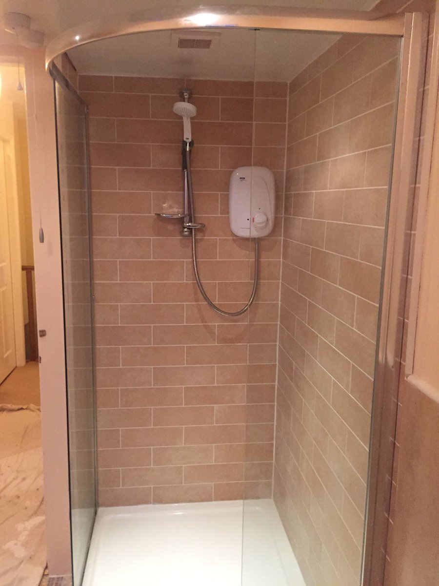 mattystabs03's tweet photo. Last one a shower tray and slash board changed to tiles, loving the brick effect 👍🏼 no jobs too big any info dm me https://t.co/3WLNZvr0qO