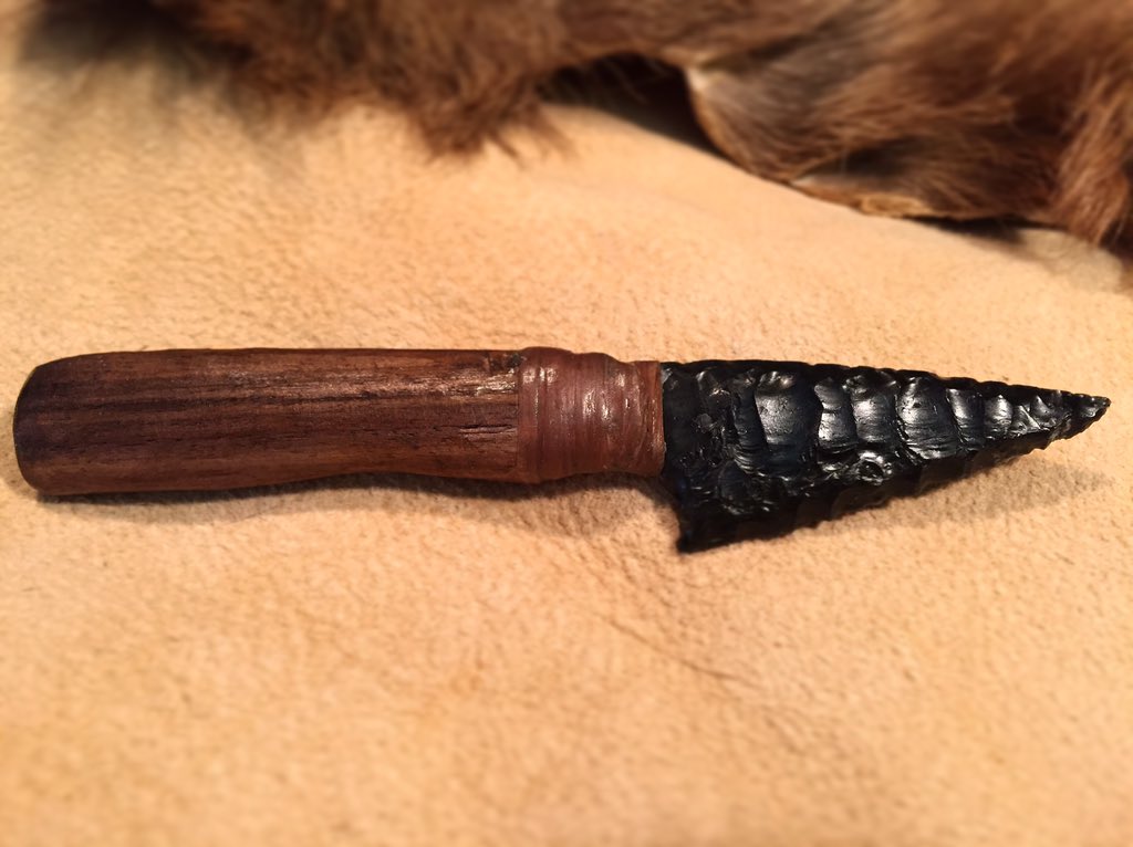 bearcreekstone's tweet photo. Obsidian stone knife. Available on Etsy! https://t.co/Dg7jm5bZ4O