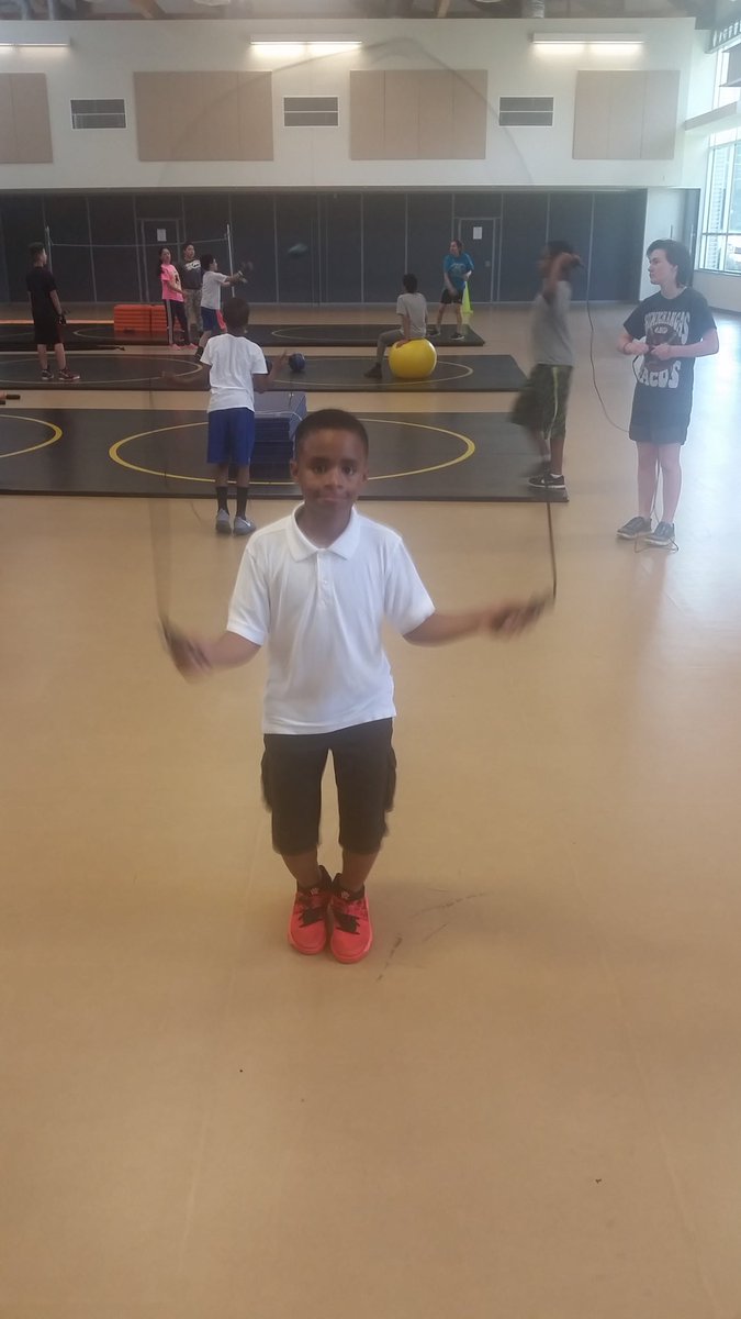 courtwrightmr's tweet photo. Bobcat sighting! Great to see E.B. training to be next Olympic champion! @MrsBatesHDES @FITinEDU @HunCourtney https://t.co/Li8fm9SsuM