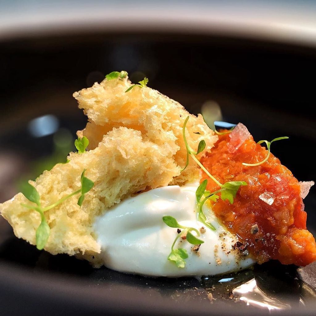 UltraVaganza's tweet photo. Pappa al pomodoro • Burrata • Spugna di pinoli
#chefstalk #instafood #food #foodie #foodporn #foodsp #theartofplat… https://t.co/3ltl6FQpgI