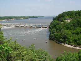 KMetelnitsky's tweet photo. voici le Starved Rock et la vue qu'on peut observer rendûs sur le sommet du rocher. (ch.11) #cdmblues https://t.co/sDVaWU5OWQ