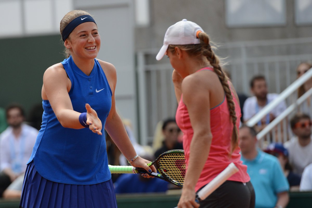 ALONA  OSTAPENKO CjVe0RiWkAAXysN