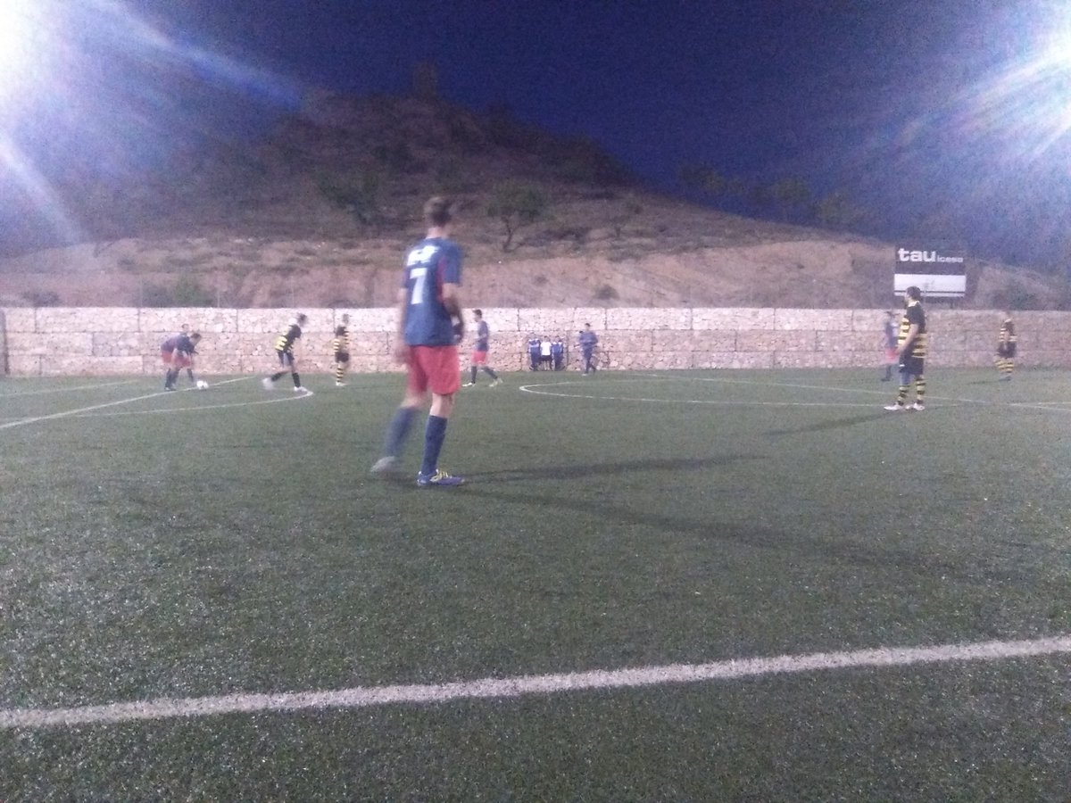 cdcharca's tweet photo. Victoria por 7-2 ( 3 Pi, 1 Juanje, 1 Javi, 1 Juanfran, 1Blas) contra Cabra Joven... https://t.co/ygunh6u4Gq
