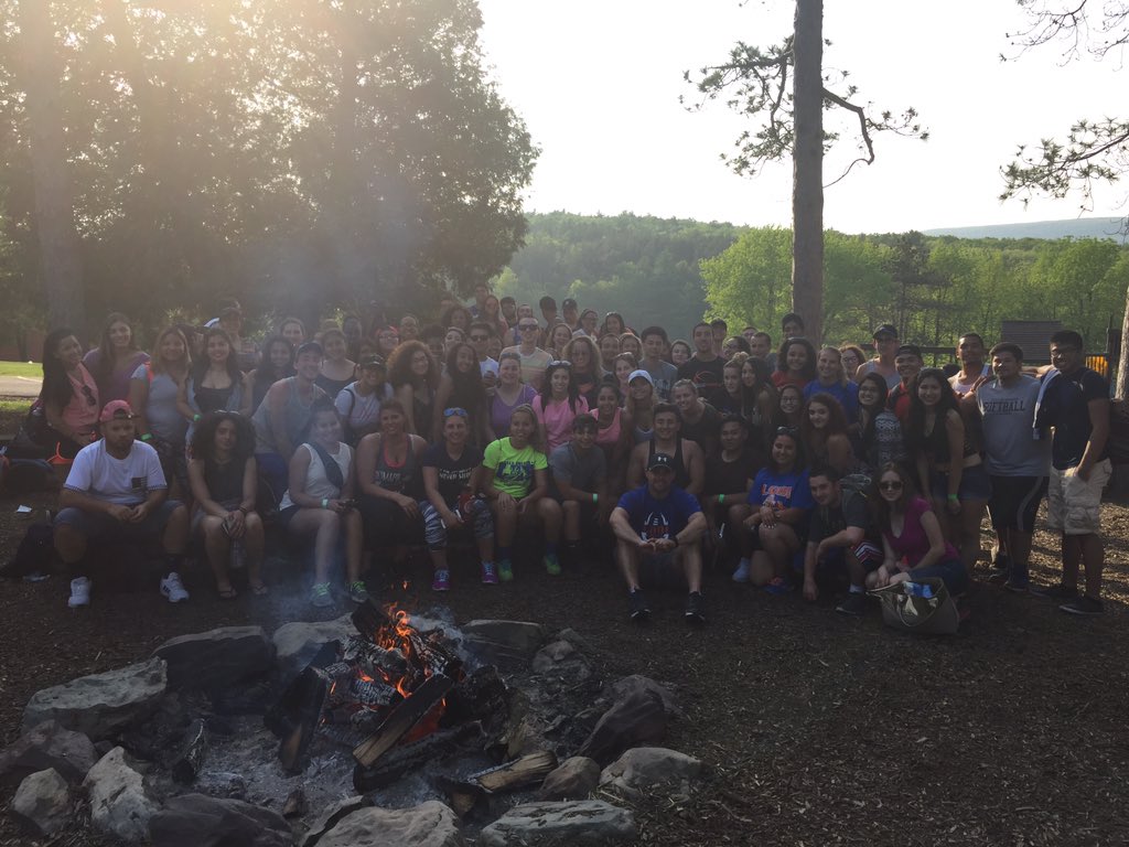 Coach_Romeo's tweet photo. Had a great time on the senior trip! #classof2016 #LHSSeniorTrip https://t.co/GDMFeaM4ar