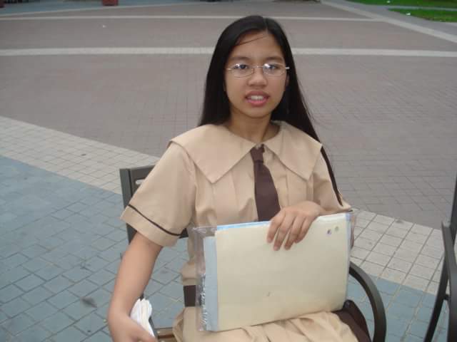 nutellamae's tweet photo. #MyFirstYearAtUST, awkward pahinhin type ganern. π https://t.co/XRRaPM8Nhd