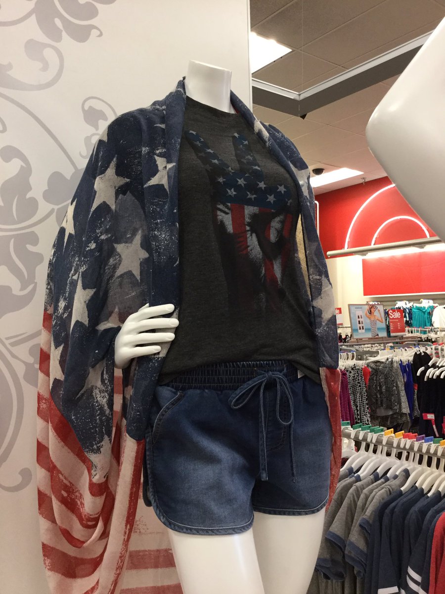 marymacaskill's tweet photo. Red, white, and BOOM! #T0171#SummerReady https://t.co/WFsJvYfHbW