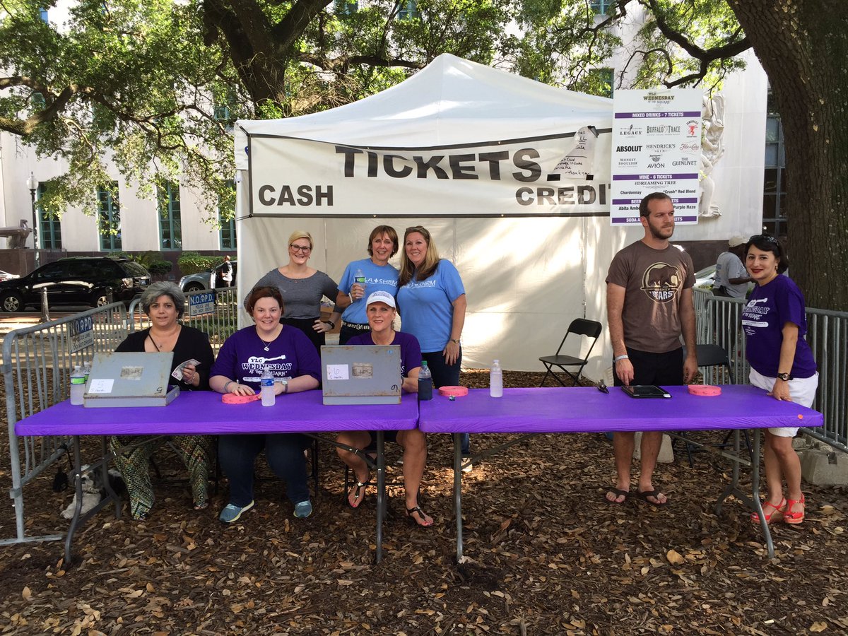 erint1616's tweet photo. Volunteering at Wednesday at The Square! @NOLASHRM @WedAtTheSquare @ylcnola https://t.co/PJ8eR0coLE