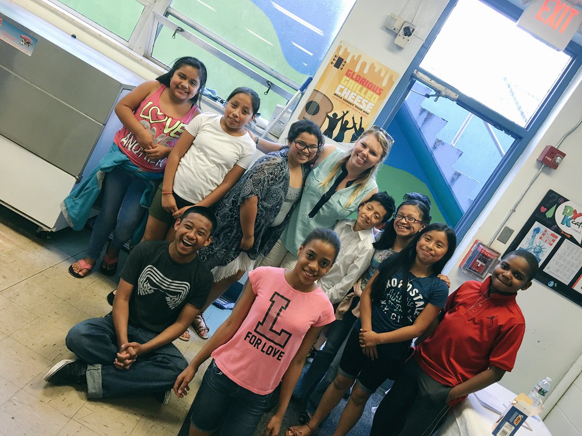 miss_lundgren5's tweet photo. #InstructionFirst #CultureAlways @WestBroadwayMS family ❤️❤️ #CultureMatters https://t.co/gMTwV1Lji4