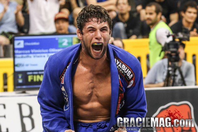 graciemag's tweet photo. Sweep from the half guard with Marcus Buchecha #jiujitsu   #bjj  #brazilianjiujitsu  #grappl https://t.co/Q3aB8A0f3N https://t.co/1xRiD4xnxT