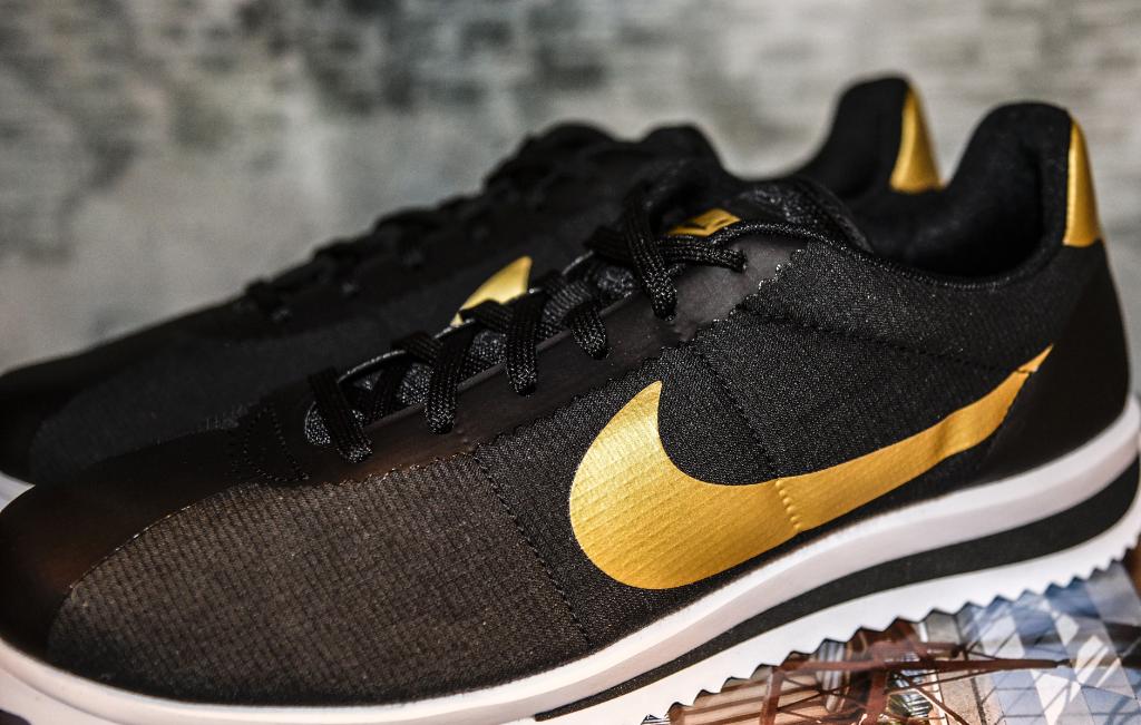 nike cortez footaction