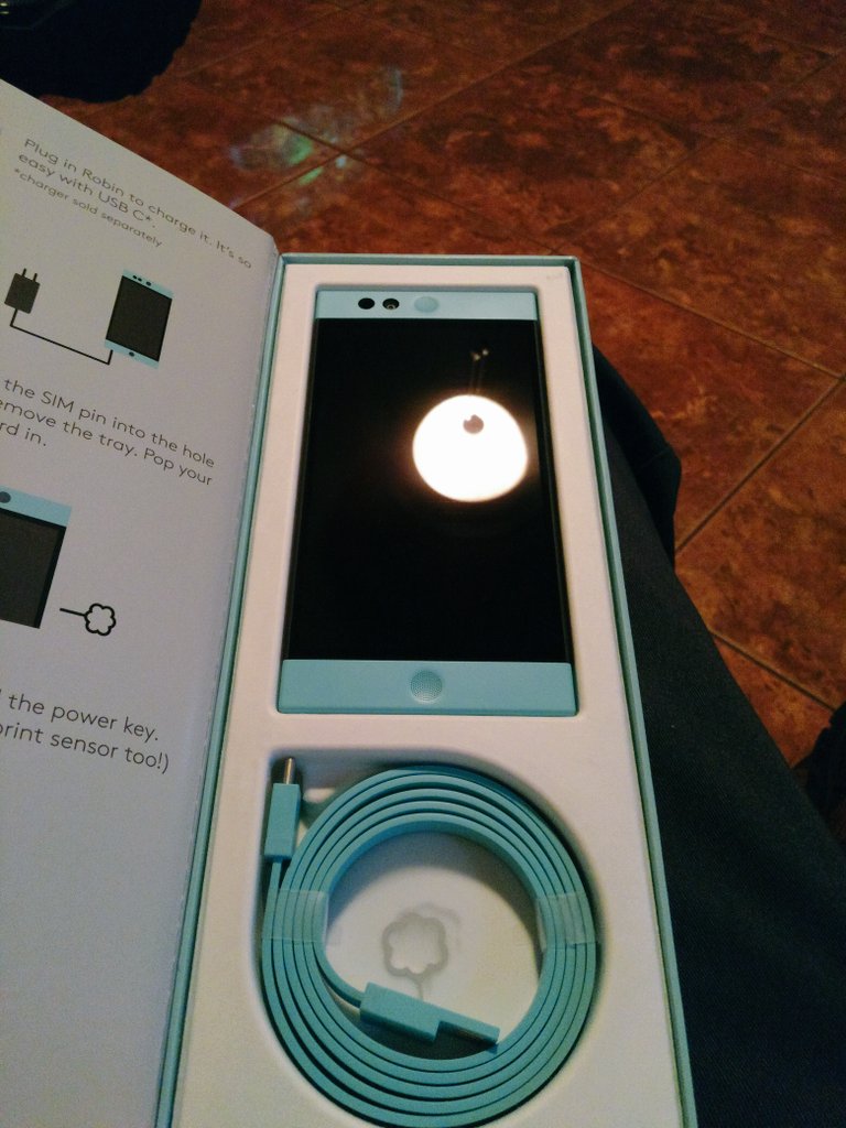 nuke4869's tweet photo. @xdadevelopers @nextbitsys got my MintNight Robin today. That was super fast, thanks alot. #WhyIUseAndroid https://t.co/1eNhpHZYYd
