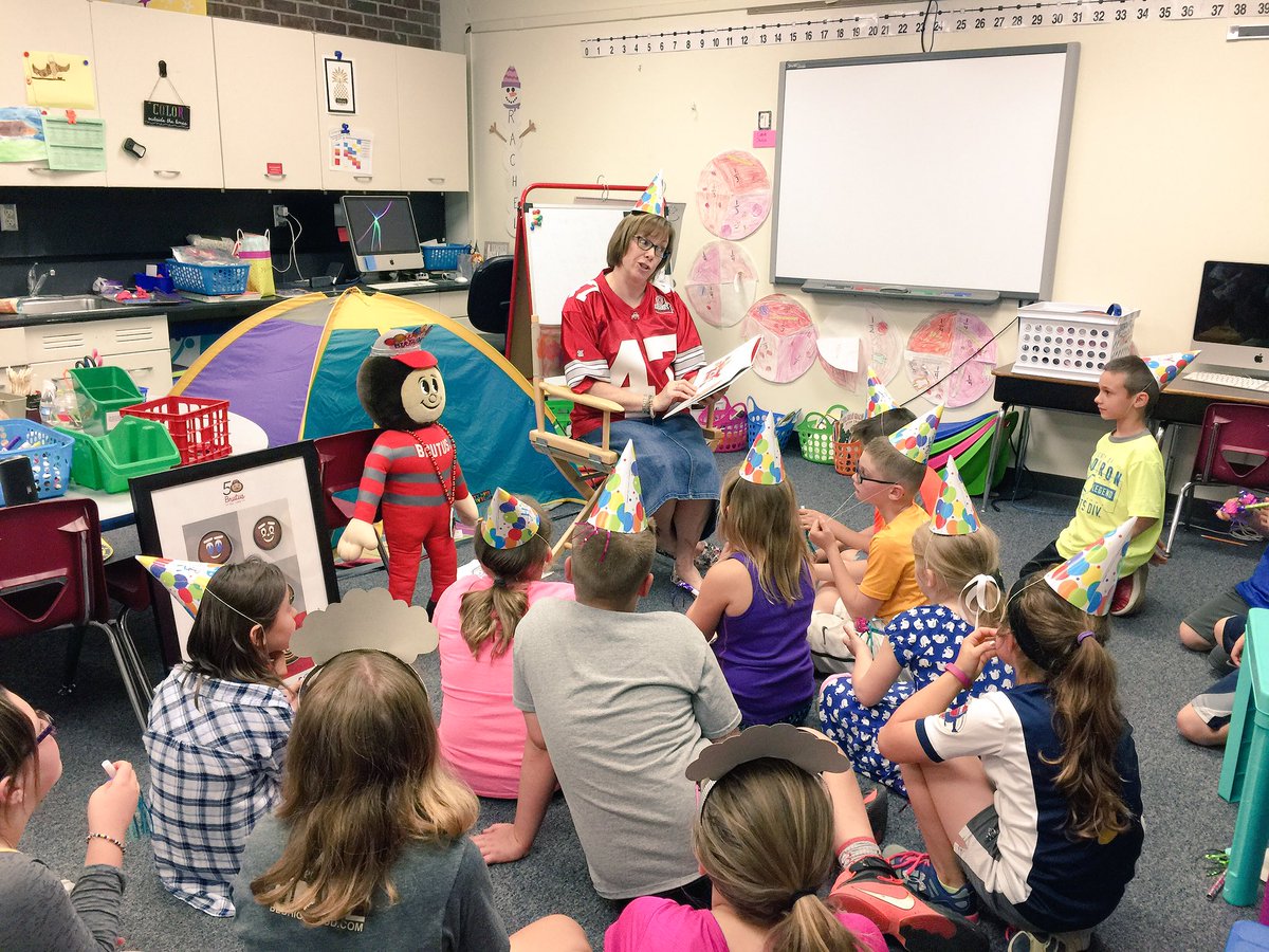 BigWalnut_BWE's tweet photo. Can't get enough? A few more EE @susanmonfort @LauraLawrenceBW #BWERockstars #inspireandguide #inspireandguideatBWE https://t.co/8wQbHL35oO