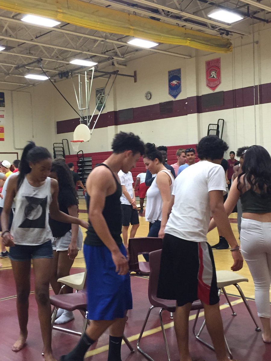 hcpss_hahs's tweet photo. #ClassNight2016 https://t.co/JJ3LglDLXb