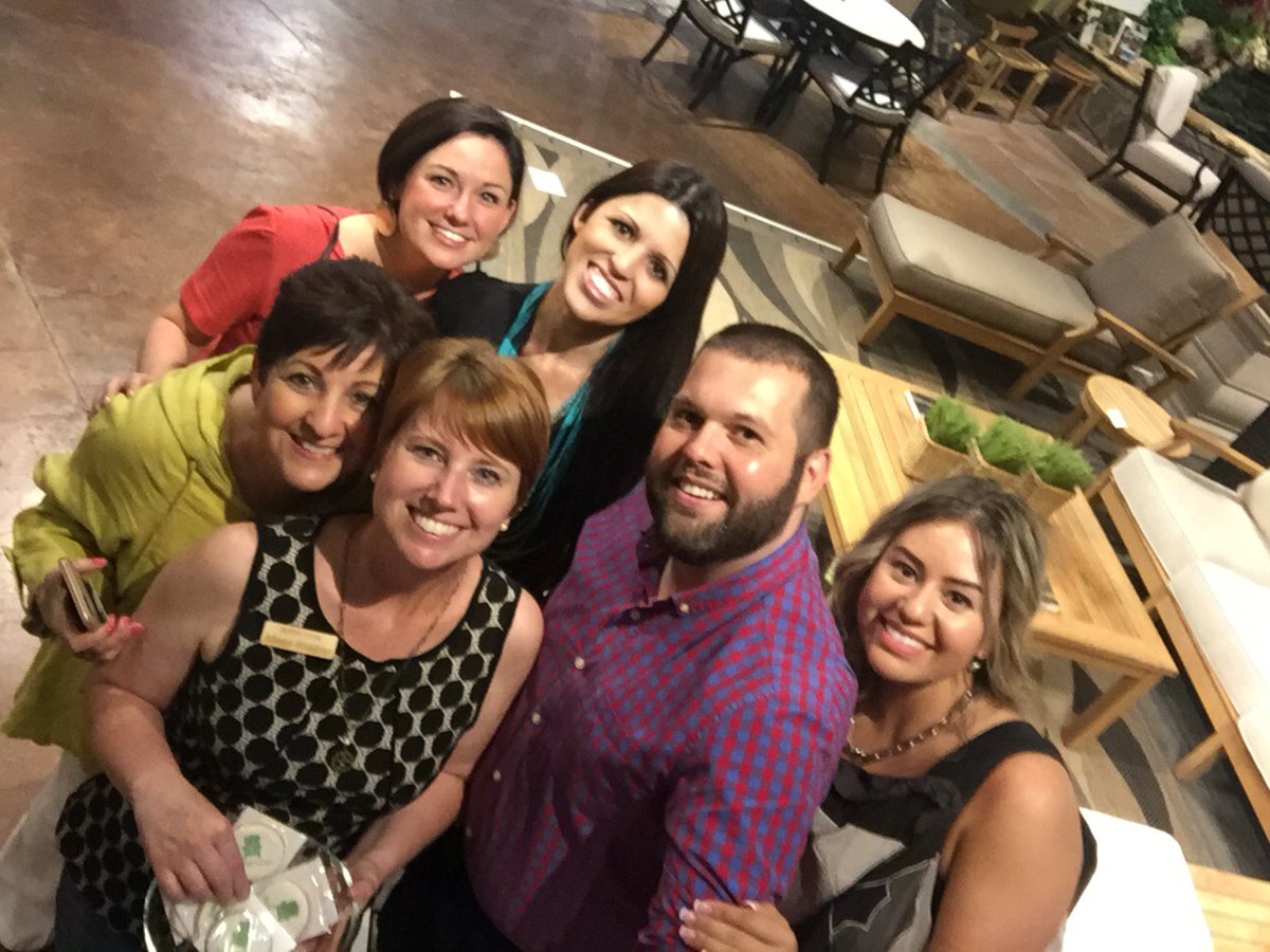 JohnTylerLynch's tweet photo. A groupie photo at @authenTEAK for @asidga Wine Wednesday. #asidga (at @authenteak) https://t.co/uKHYaSEp43 https://t.co/Ja91LBpTVY