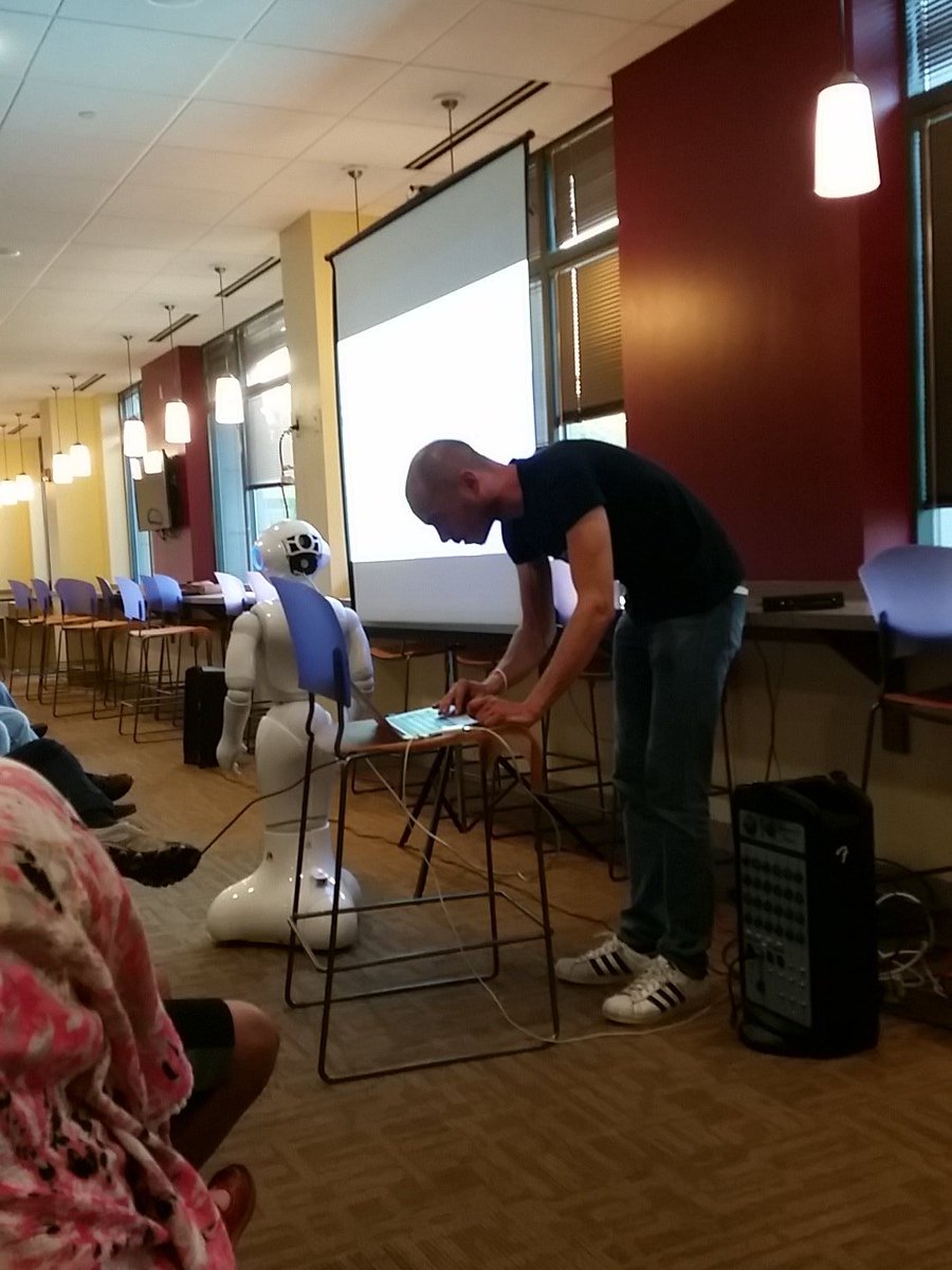 DocTech's tweet photo. Teaching a robot how to move
# meet Pepper #PhillyJUG https://t.co/xEz537tyXz