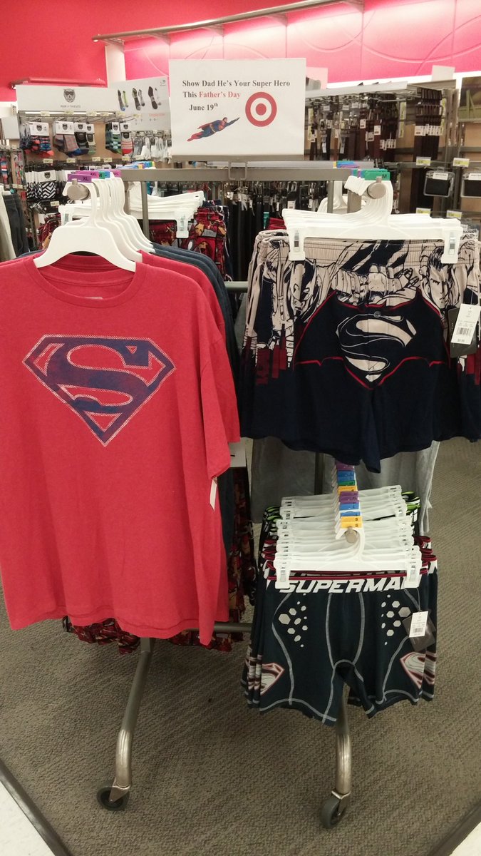 Vanessa_CMM's tweet photo. Are u a Marvel or DC kind of Dad??! #T0273 getting ready for #FathersDayAtTarget #CheckOutMySigns https://t.co/zHVDOJrxFB