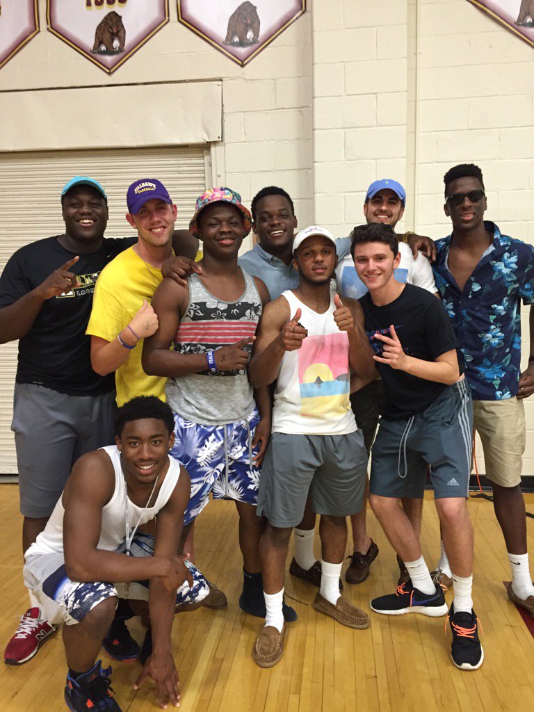 hcpss_hahs's tweet photo. #ClassNight2016 https://t.co/1sL2RW4ShJ