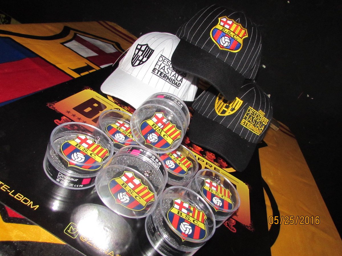 Magnanimo80's tweet photo. Pilas con las #GorrasBSC y #PendriveBSC #8GB que tiene de venta la @zona15norte en su local de Cuenca 502 y Coronel https://t.co/dEcVyh1536