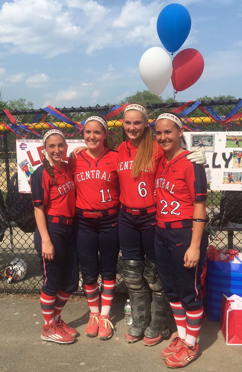 CCRaider_SBall's tweet image. Great win for our seniors on senior day!#keepusgoing #13strong #BEAST