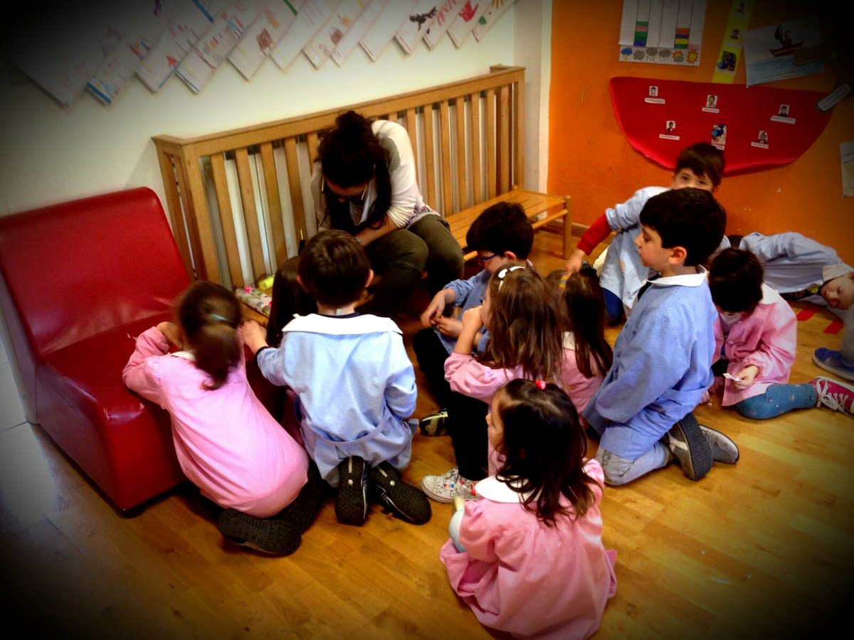 LindaGiamp's tweet photo. #FascinatingWorldofGeometricForms alla scuola materna... bambini bellissimi! https://t.co/uIEveM7q8O