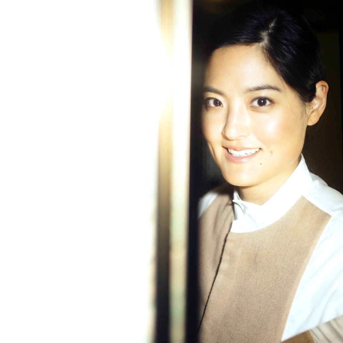 Prepare to be amazed as renowned interior designer Joyce Wang gives #RhodaHK a rustic yet luxury feel. #StayTuned