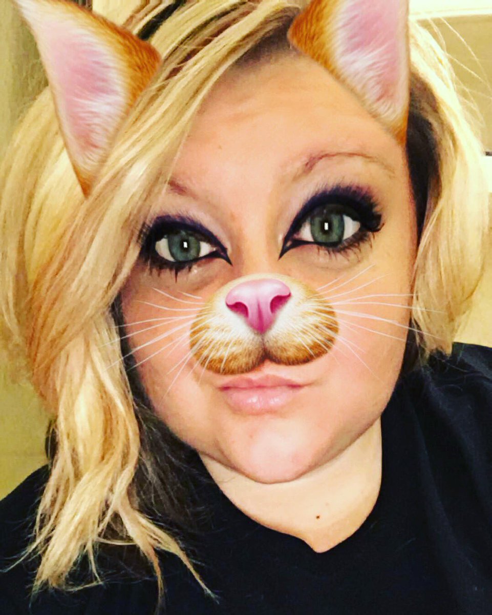 Katie_KAM's tweet photo. #snapchatfilter #snapchataddict #meow https://t.co/lt5Z3WhDgt