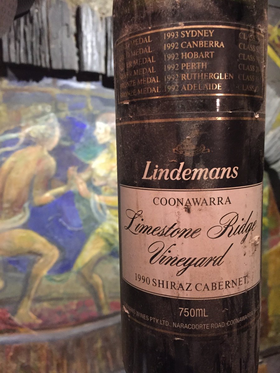 Beppisrest's tweet image. 1990 Limestone Ridge sold out by the glass at lunch. Stay tuned for more vintage wines by the glass. Salute!!!