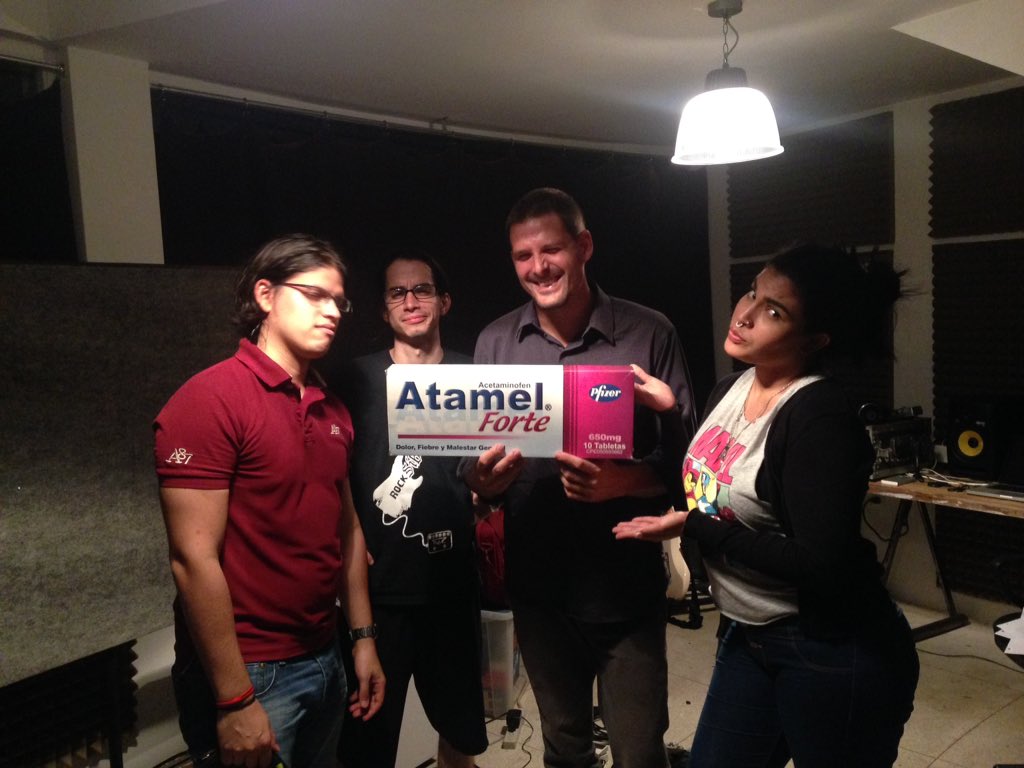 BandaSibelius's tweet photo. Así quedamos después del ensayo para #SibeliusFest. No estaría mal un patrocinio de #ATAMEL https://t.co/IEIFDe7oLZ