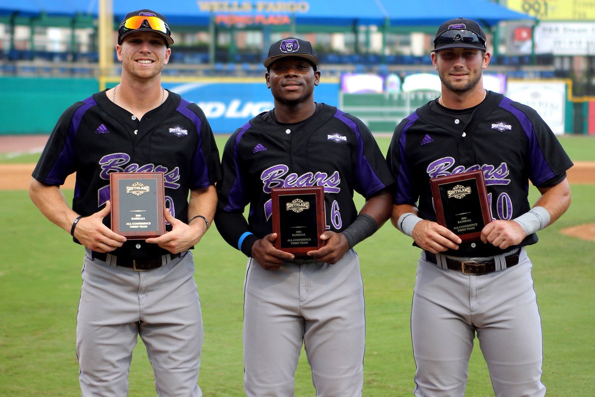 UCAscoreboard's tweet image. Tyler Langley/Chris Townsend/Logan Preston receive their All-SLC plaques during pregame ceremony #seniorstrong