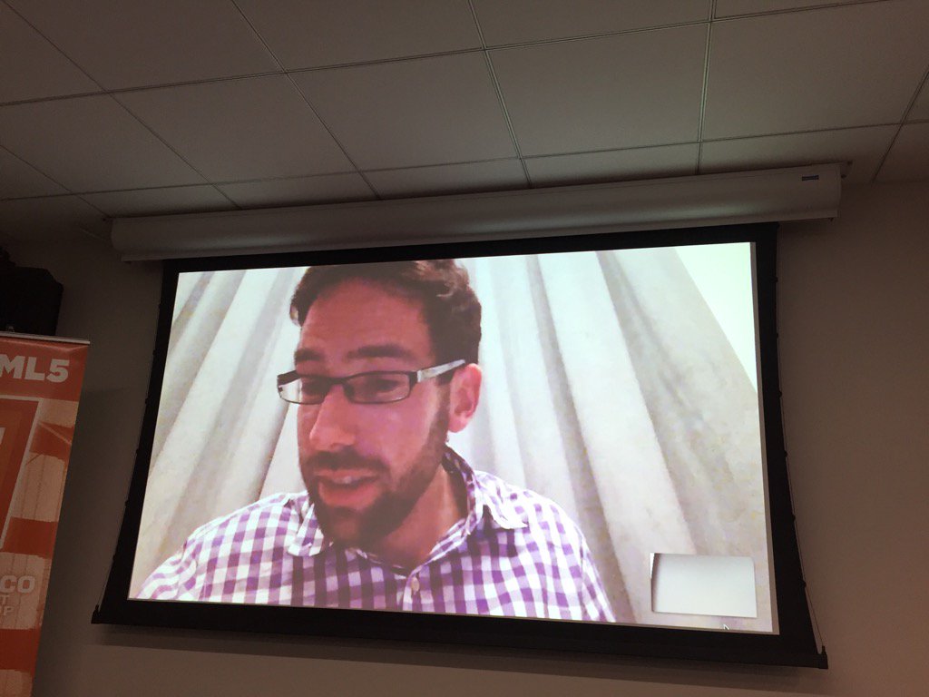 auradeluxe's tweet image. Virtual @borismus #sfhtml5 #webvr talks polyfill