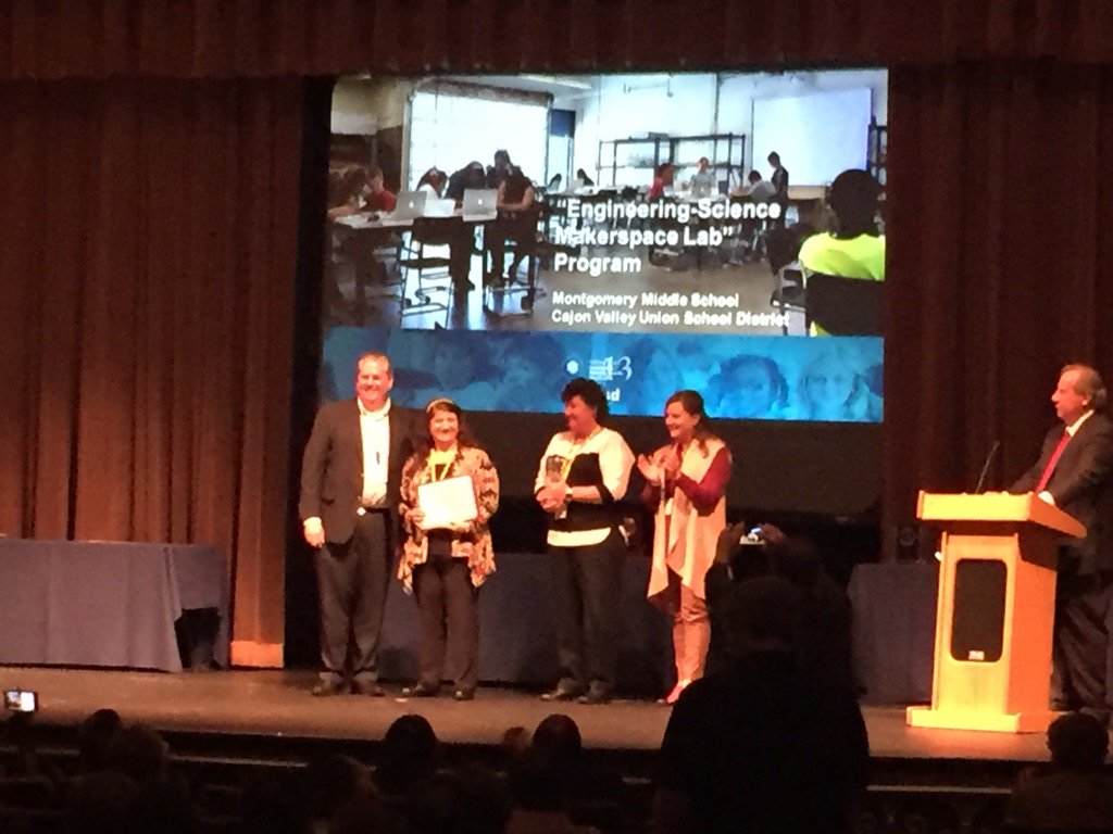 MMSRoadrunners's tweet photo. This just happened!! We received the Innovate award for our MakerSpace #mmspride #cffsd @CajonValleyUSD https://t.co/eTdRM37scR