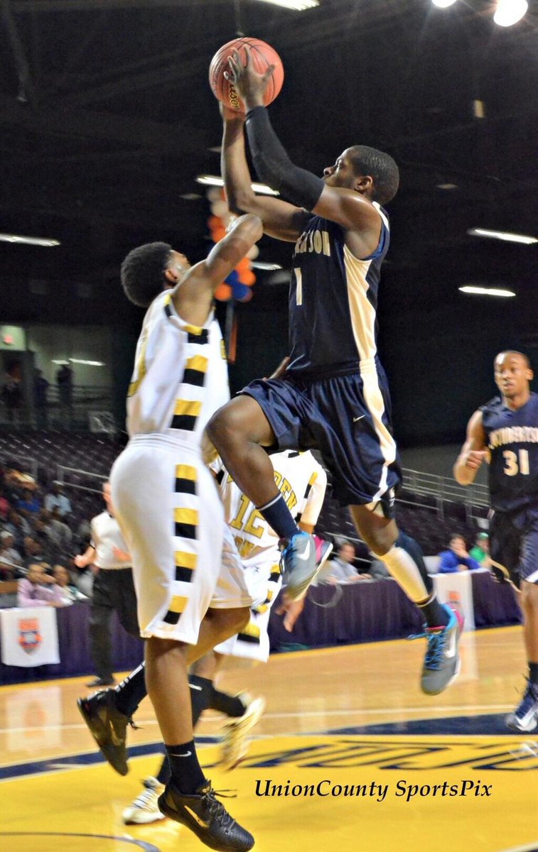easyEafam's tweet photo. @SMitchell_4 @GabeDeVoe10 mood.. And 1 on you know who https://t.co/TdZXQnpQnu