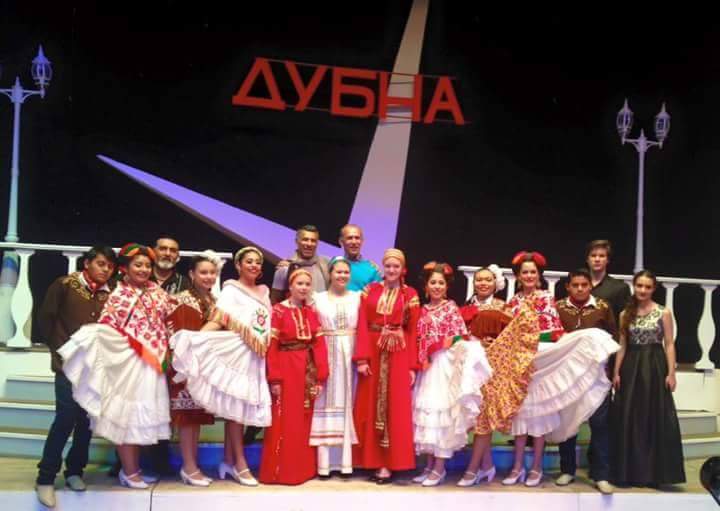 Potosinos_slp's tweet photo. Felicidades a "Las Alondras" jóvenes Potosinas que llevan nuestra cultura a Moscu en el Festival #MoscowMeetFriends https://t.co/fNSrDaNXG9