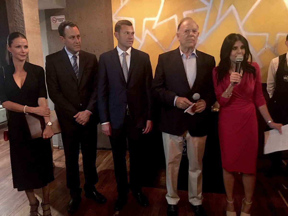 CasaMadero's tweet photo. Casa Madero recibe reconocimiento de @GrandesPagos como el Primer Pago de América. https://t.co/xohg0z5AE0