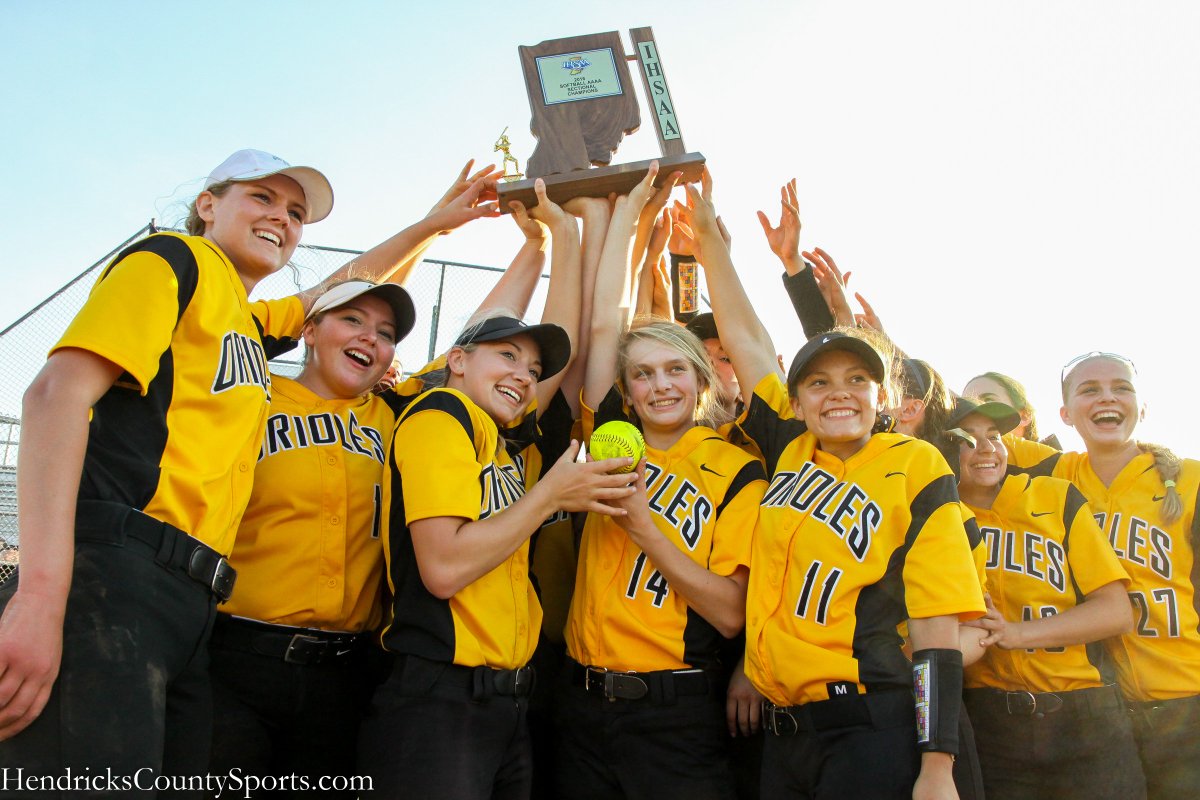 DMac14's tweet photo. @Oriole_Softball Sectional Champs! @OrioleAthletics https://t.co/mdSZrMCcM7