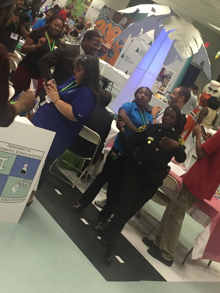 Dillard Elementary tweet media