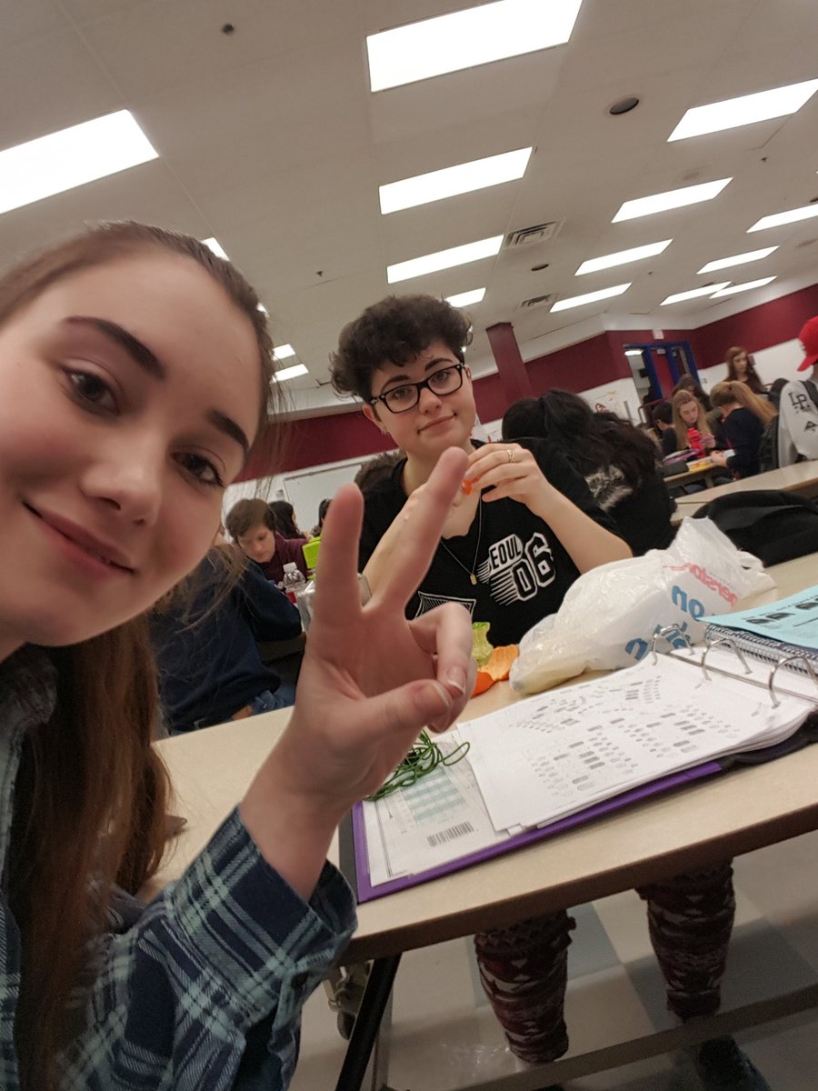 pearson_darcey's tweet photo. Lol if your not voting for this weird chica as co-prez... you should. #validarguments #vote4kath @kathrynhawco https://t.co/nR8Nk6vkvB