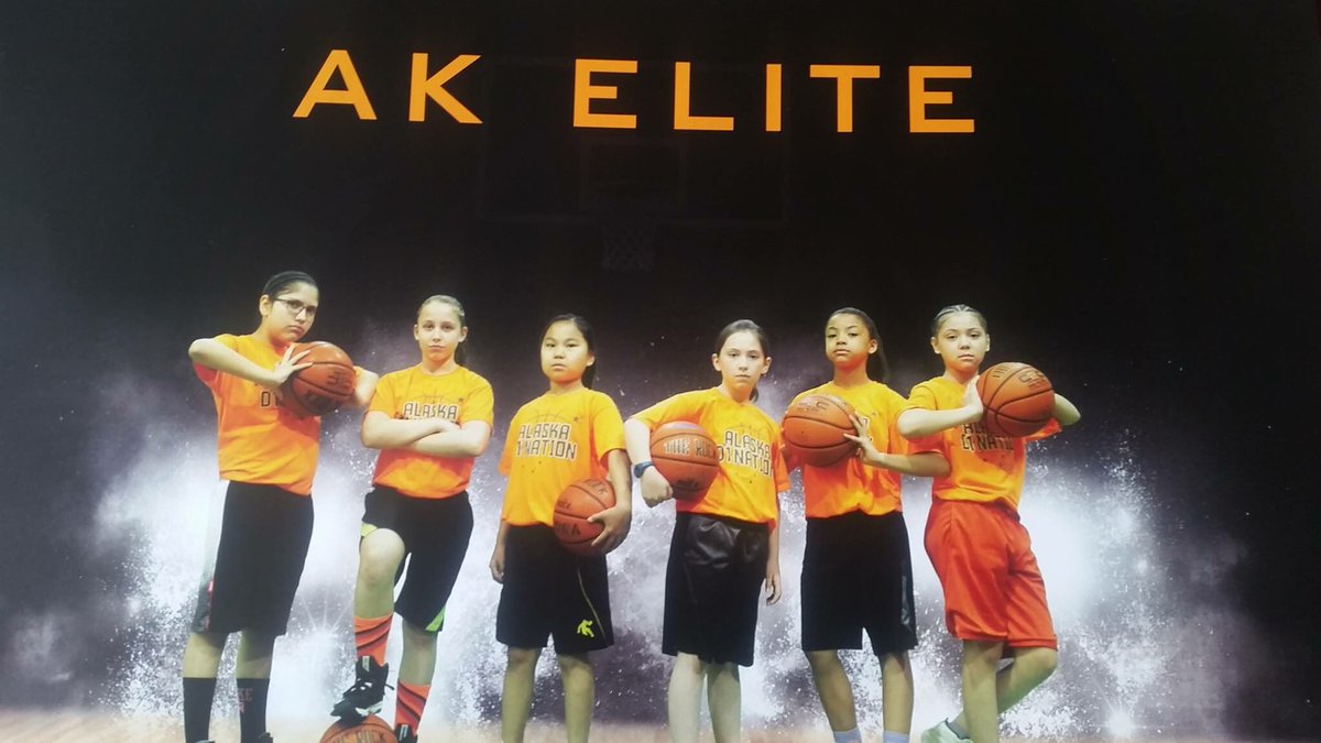lilsully907's tweet photo. My girls🏀 Proud to be a coach #akelite https://t.co/pOsuJfSkin