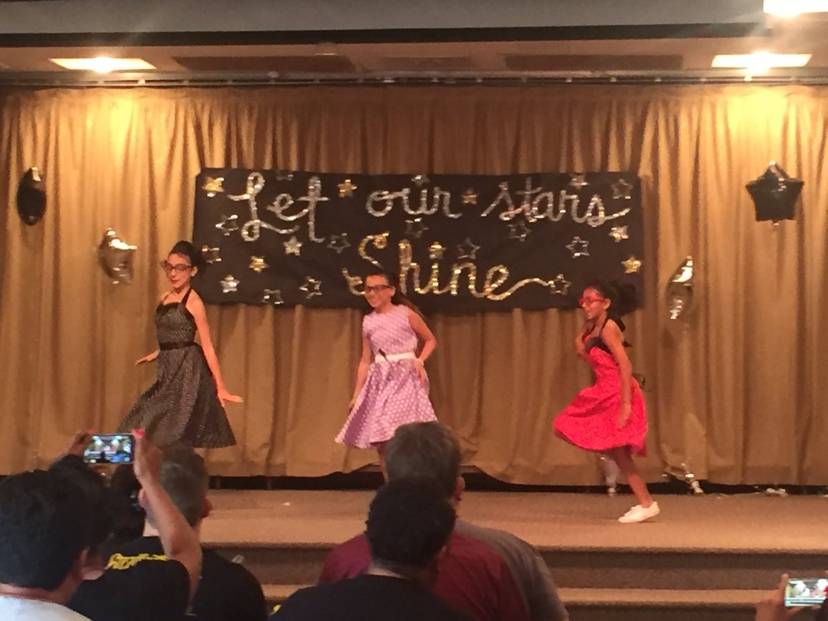 principaldulles's tweet photo. Dulles showcased their Talent tonight!  What a fun and exciting night!  Thank you PTA! #dullesdolphins https://t.co/62O1NN83ra