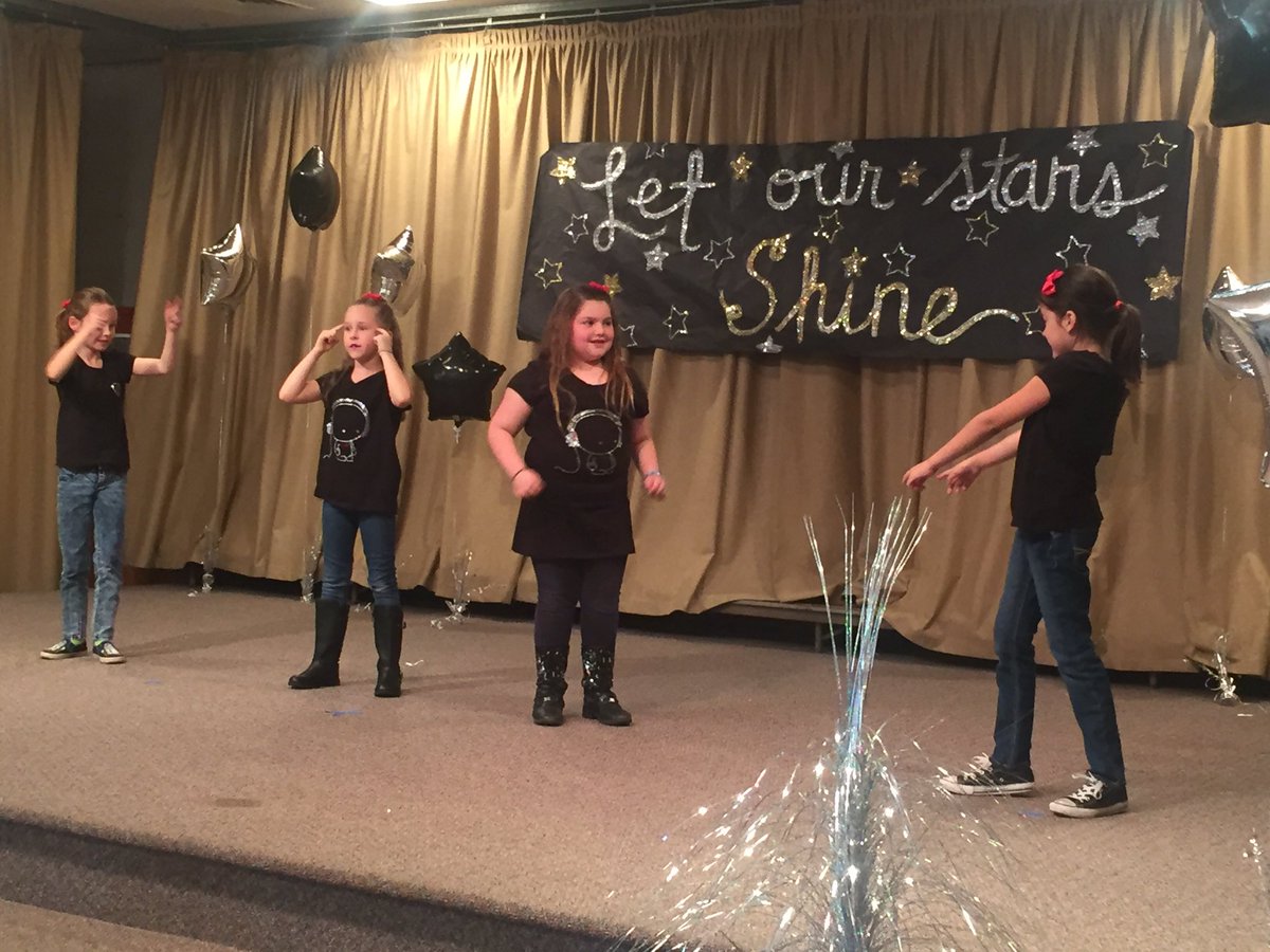 principaldulles's tweet photo. Dulles showcased their Talent tonight!  What a fun and exciting night!  Thank you PTA! #dullesdolphins https://t.co/62O1NN83ra