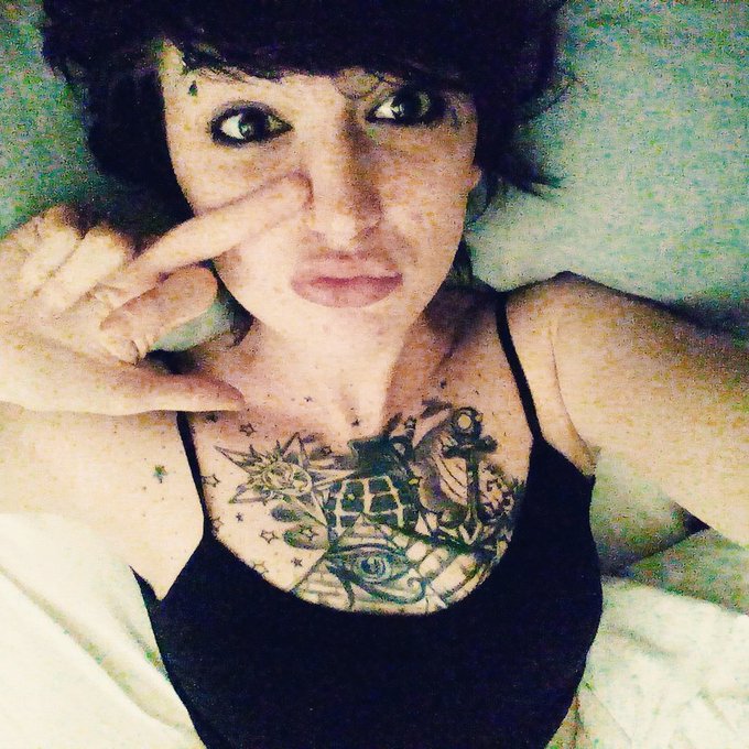 Pure ex https://t.co/XuLdB5cxlZ<a href="/tag/bartender"class="tags"><span>#bartender</span></a><a href="/tag/squirt"class="tags"><span>#squirt</span></a><a href="/tag/charlizemanson"class="tags"><span>#charlizemanson</span></a>