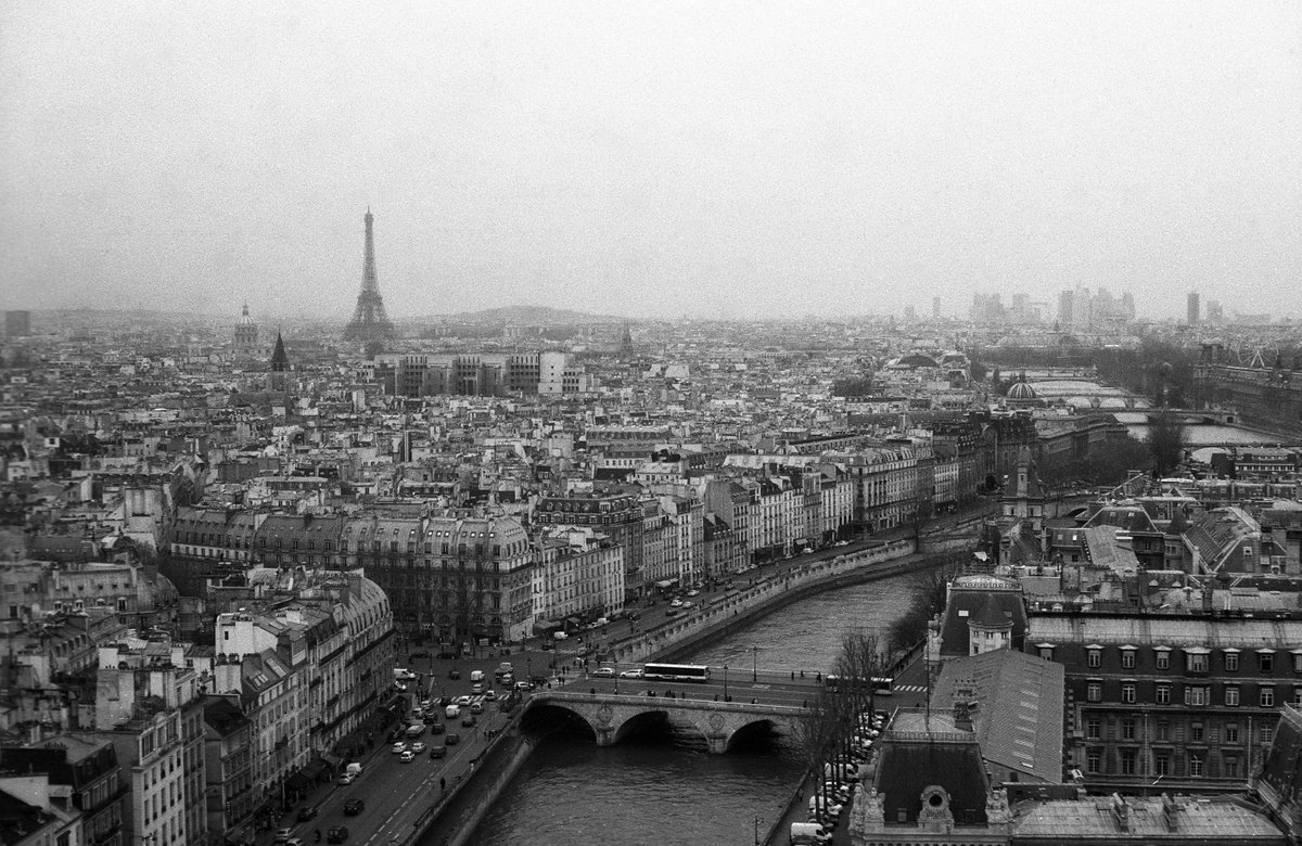 Parisianist's tweet photo. Paris is the most extraordinary place in the world! -Charles Dickens #Paris #quoteoftheday 

https://t.co/9qqCgs9cw4 https://t.co/rX8XKJwlgs