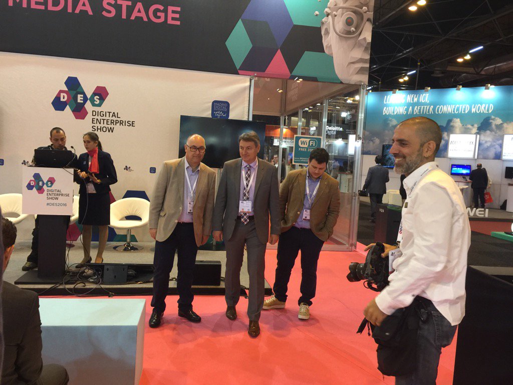 kritersoftware's tweet image. Finalizada la demo de #kritererp #repcamp #TransformacionDigital #DES2016 . Satisfechos por la recepción. Gracias.