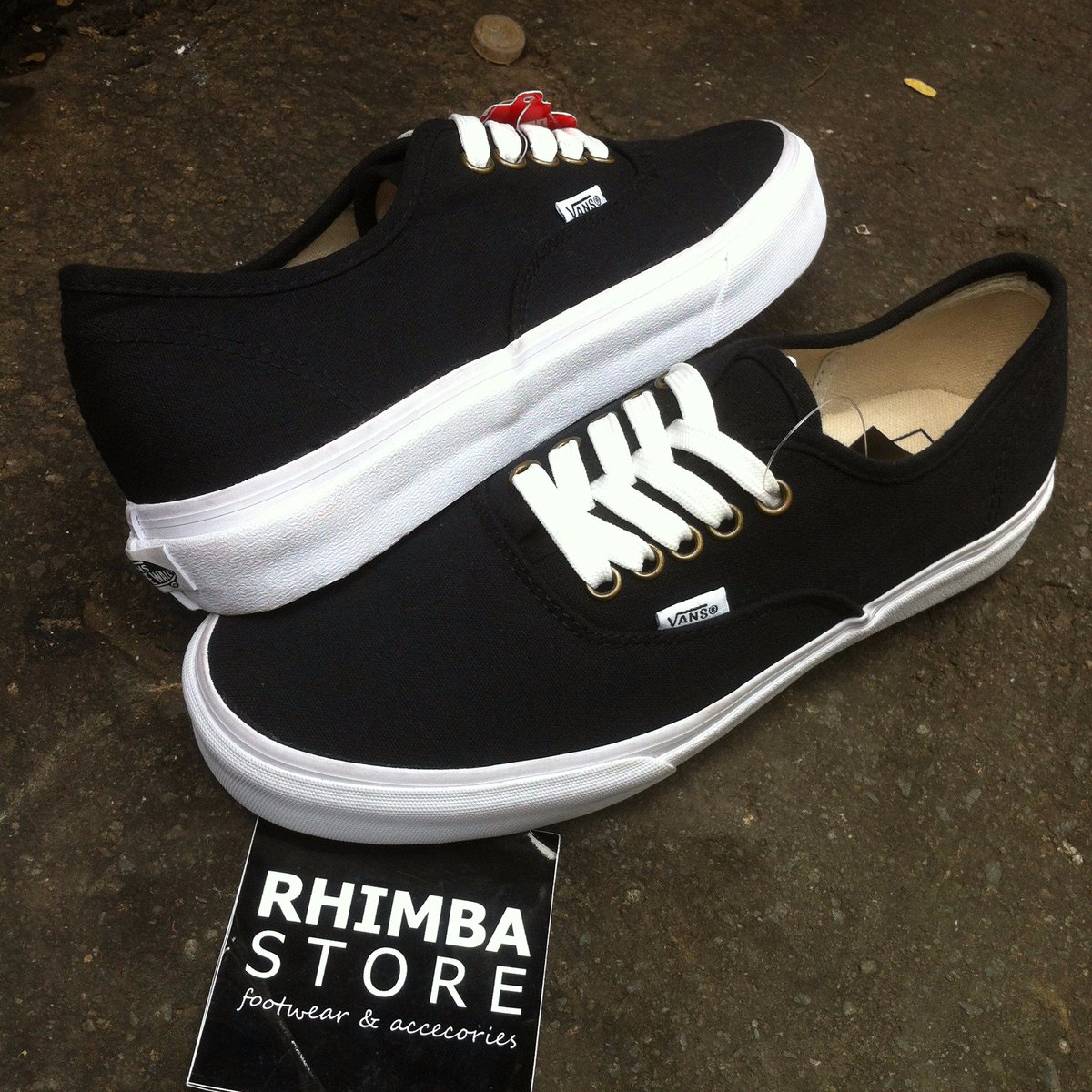 #RHIMBASTORE tweet media