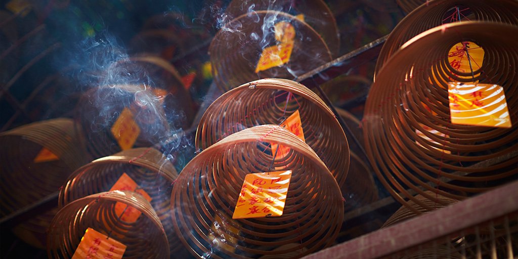 CathayPacificZA's tweet photo. Visit Hong Kong's Man Mo temple. A place of serenity. #FlySomewhereNew Book now at https://t.co/4TE2dZTssi https://t.co/8WxmrRbkyf
