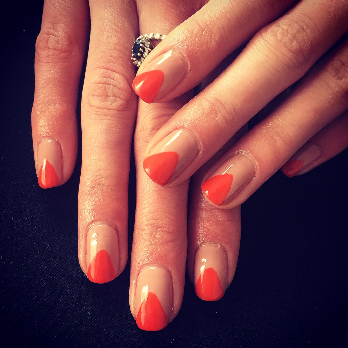 stephhaslam29's tweet photo. Nude Knickers with Electric Orange triangles 🍊 https://t.co/TMX2kqb6f6