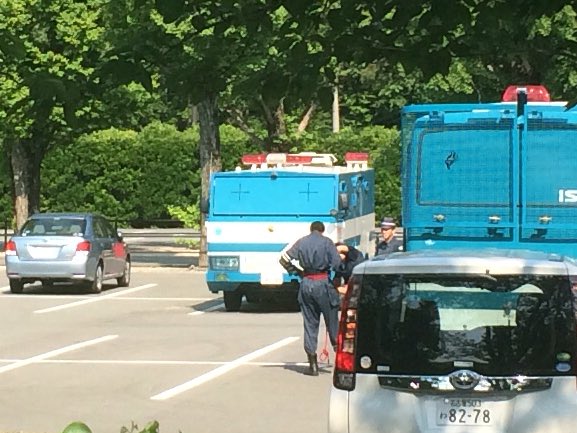 木母 銃器対策警備車どころか 特型警備車を毎日見れただけで感動してるって