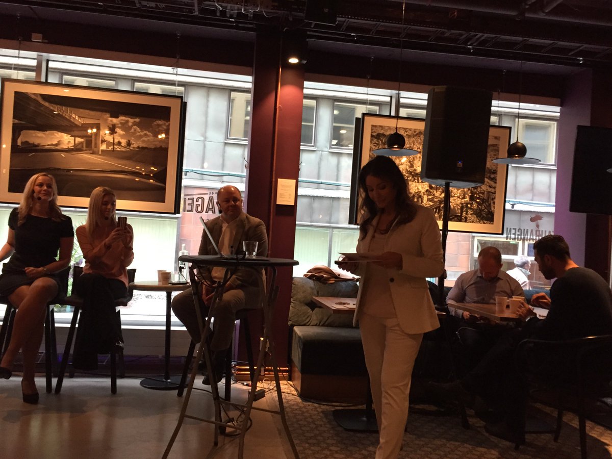 FrancescaOBrien's tweet photo. Realtidsregissera varumärket! #mindmakerspr #christinasaliba #marknadsföreningenistockholm på plats. https://t.co/X8nPCB5SxY